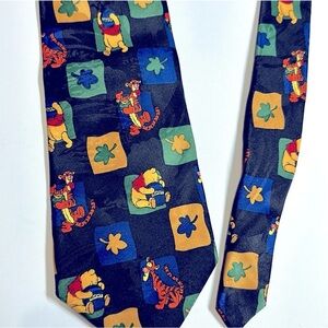 Looney Tunes Vintage looney tunes character 1994
Mickey Mouse
Winnie the Pooh